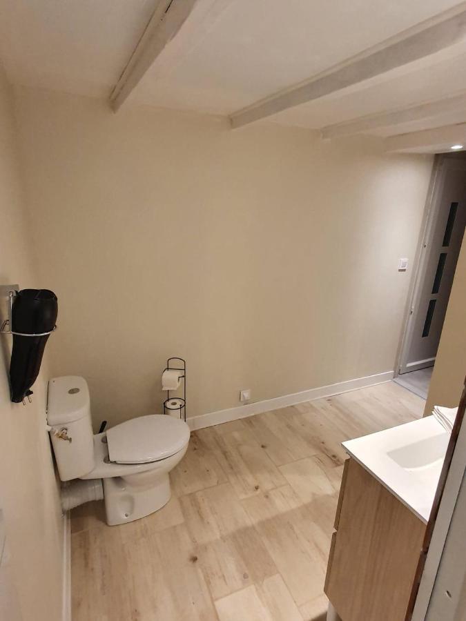 Oyre Logement Chaleureux Avec Parking Gratuit מראה חיצוני תמונה